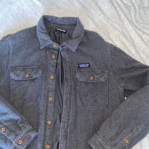 Patagonia Medium Fjord Insulated Buttonup Jacket